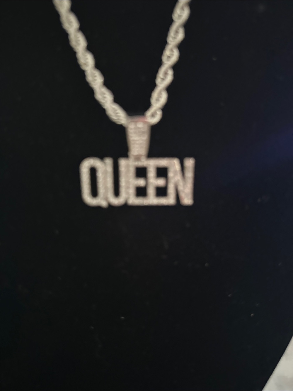 Silver 'QUEEN' Pendant Necklace - Picture 10 of 10